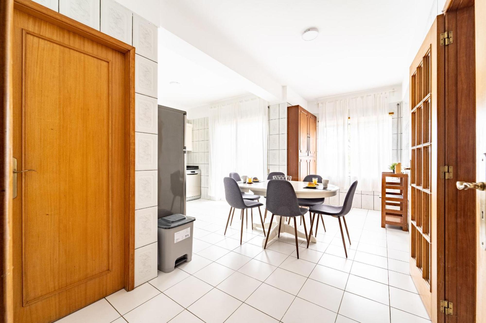 Flat Armada II - Apartamento T5 Junto Ao Bragaparque ภายนอก รูปภาพ